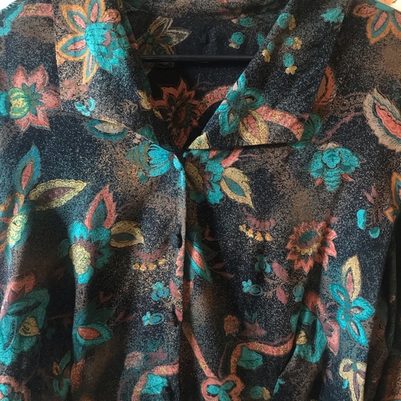 Vintage Button Up, Unique Floral Design - Picture 2 of 3